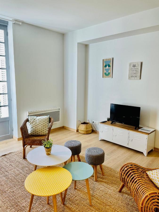 Logis Des Halles Du Coderc Apartment Perigueux Room photo