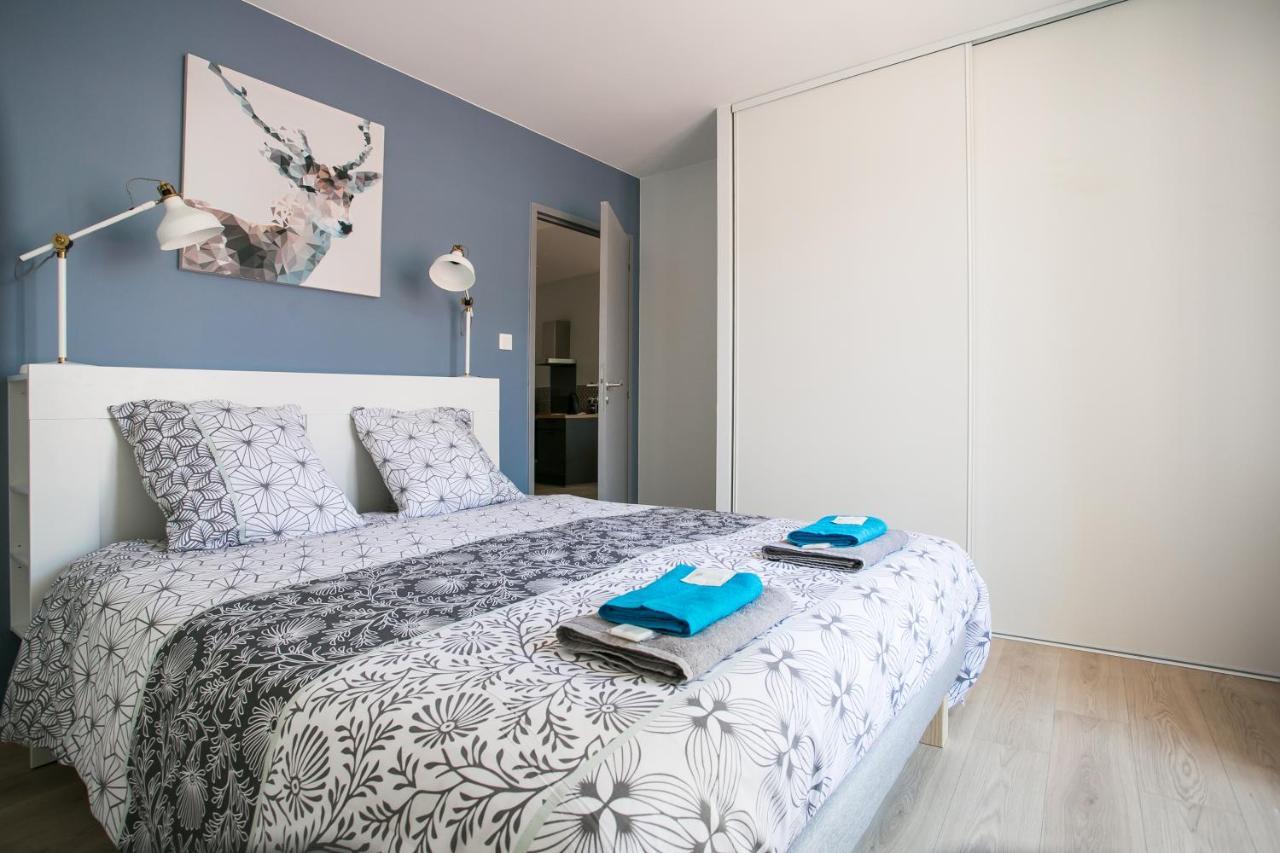 Logis Des Halles Du Coderc Apartment Perigueux Room photo