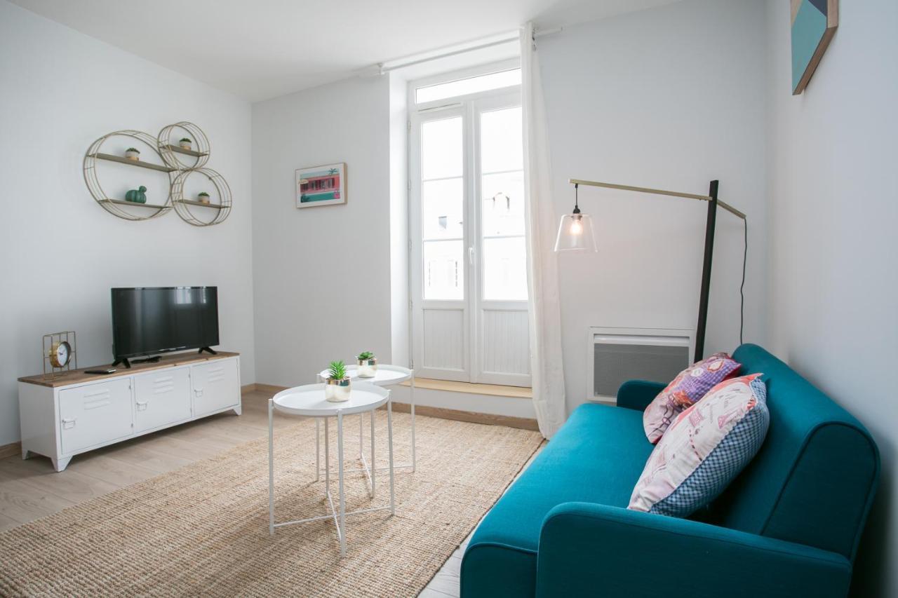 Logis Des Halles Du Coderc Apartment Perigueux Room photo
