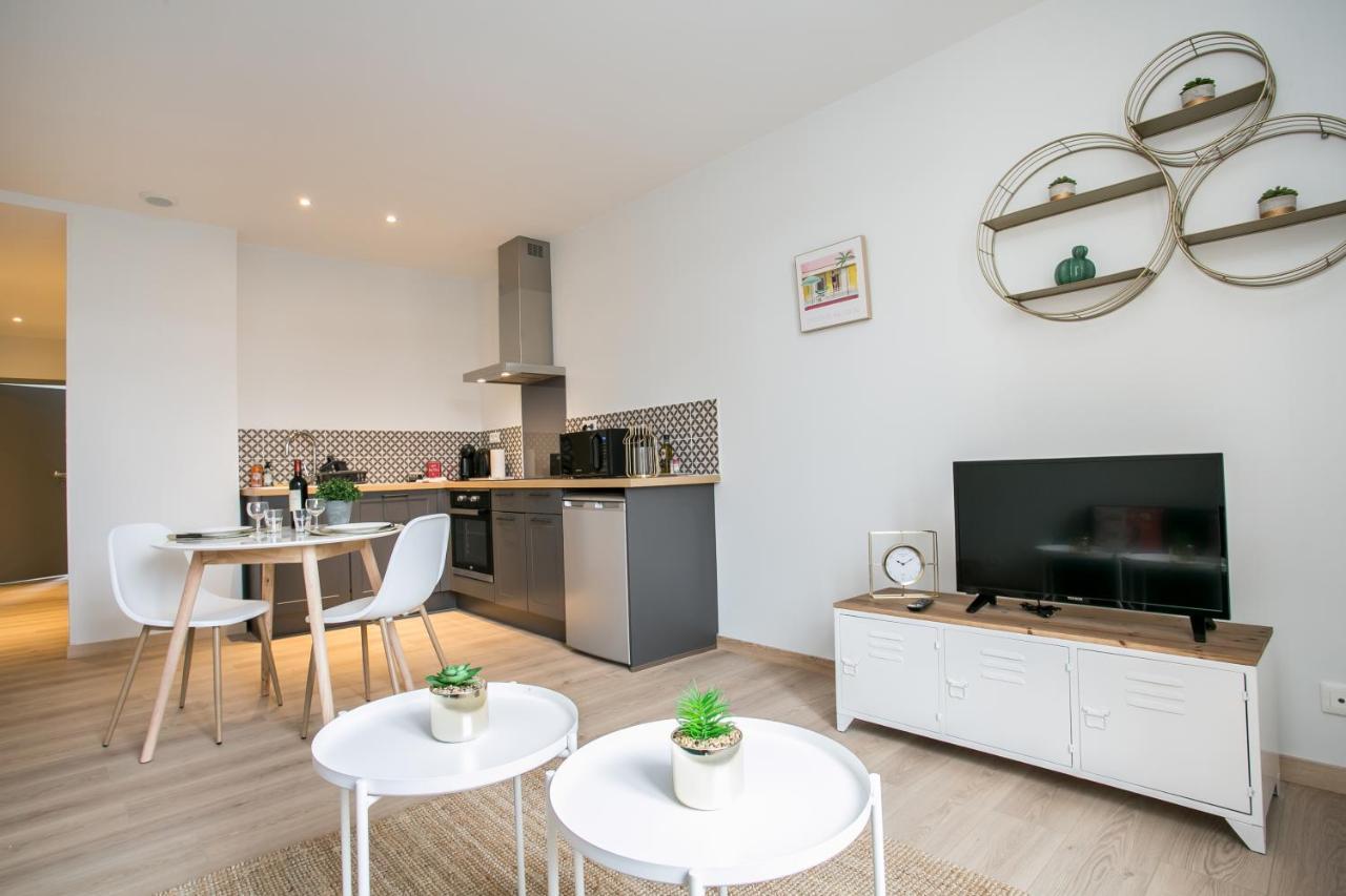 Logis Des Halles Du Coderc Apartment Perigueux Room photo